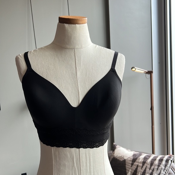 New Natori Bliss Perfection Contour Soft Cup Bralette in Black (723154) - Picture 2 of 9